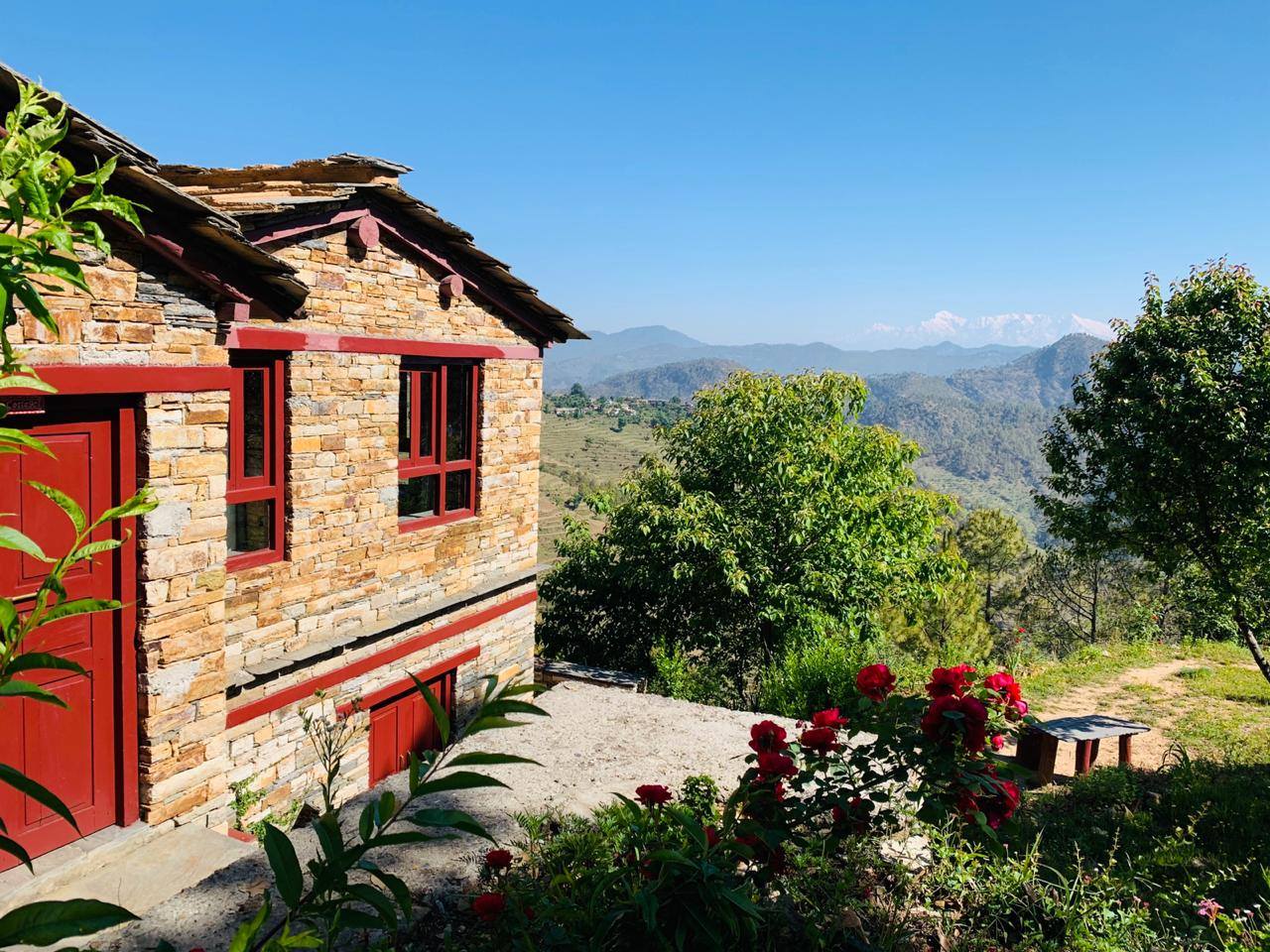 Deodar Cottage Outside View at Itmenaan Estate